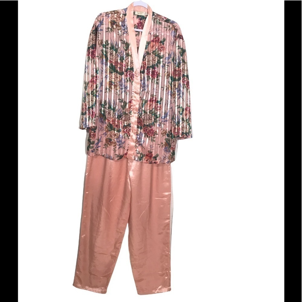 Vintage Victoria's Secret Floral Pajama Set size Medium D123
